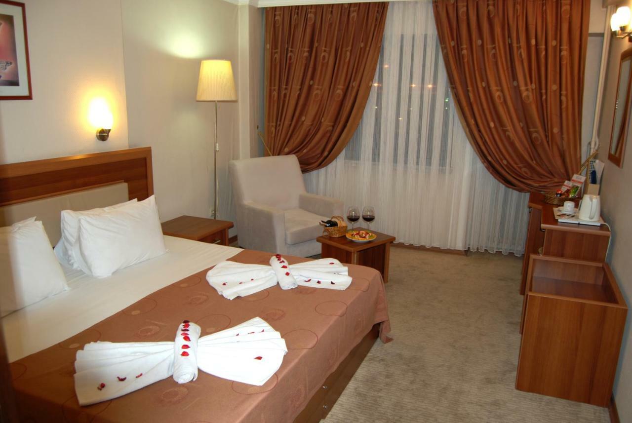 Hotel Villa Marina Bandırma Exteriör bild